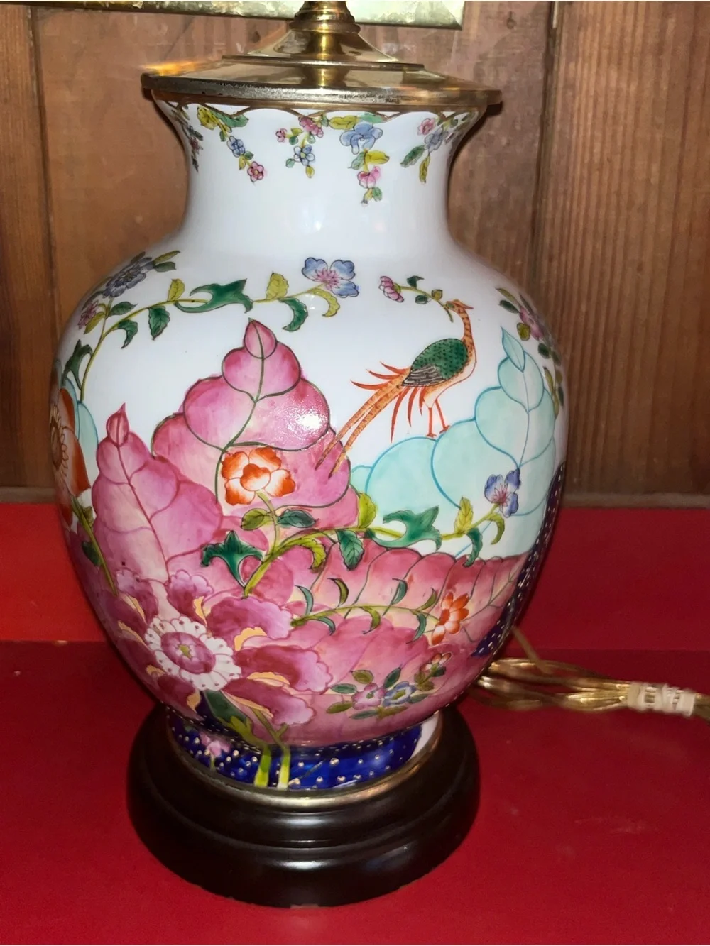 Vintage Chinese Export Tobacco Leaf Porcelain Table Lamp | 20